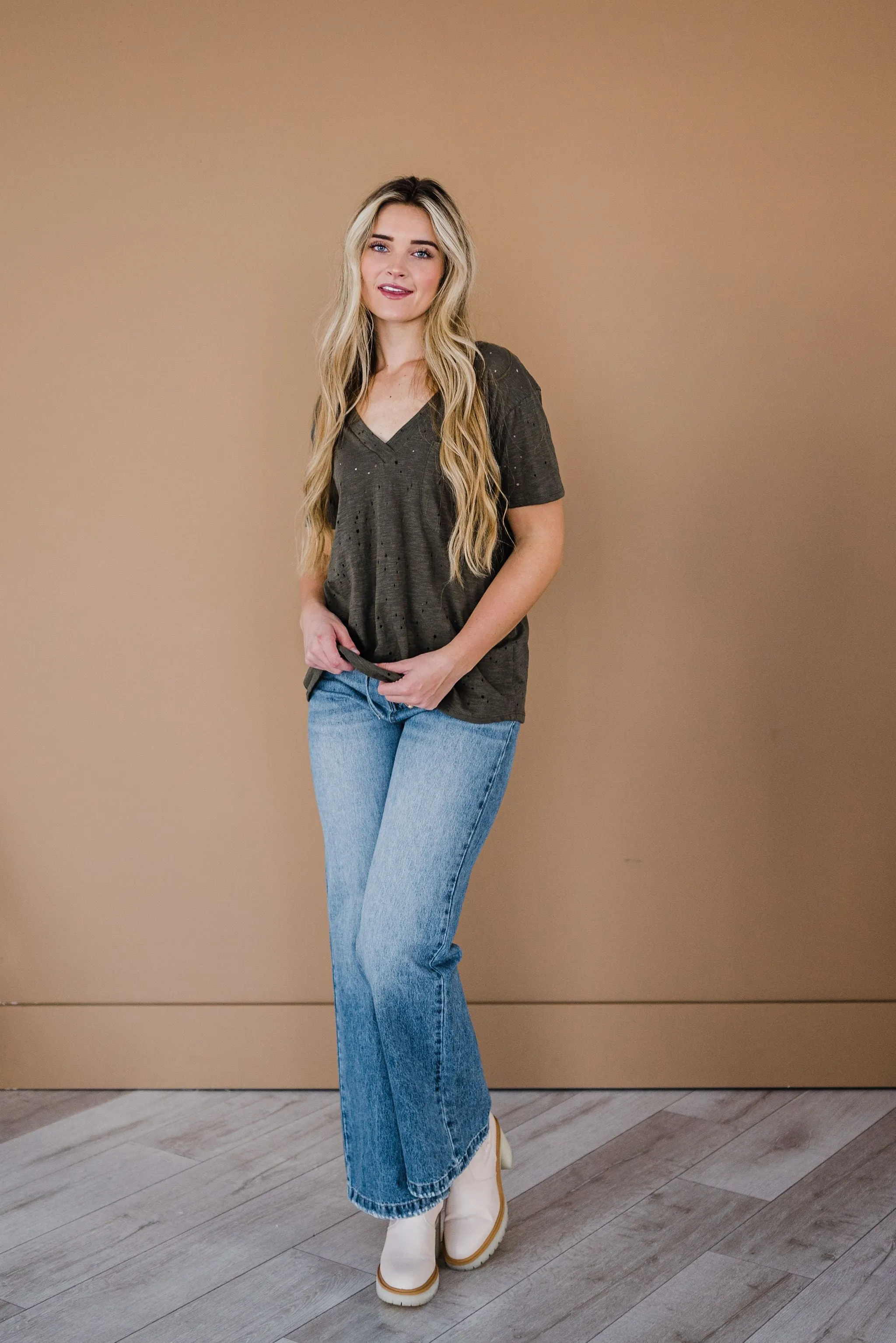 Distressed Boyfriend Tee - Black