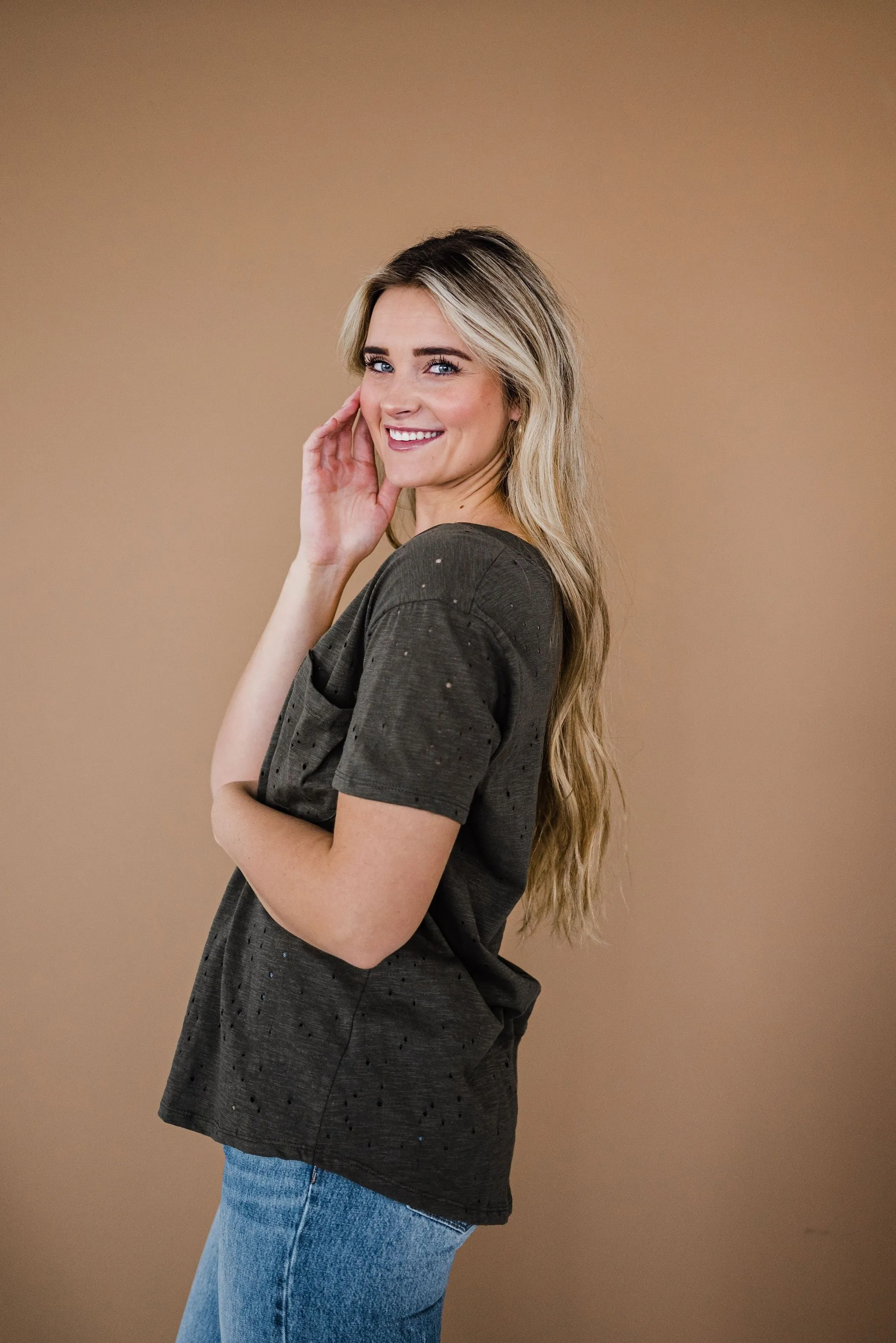 Distressed Boyfriend Tee - Black