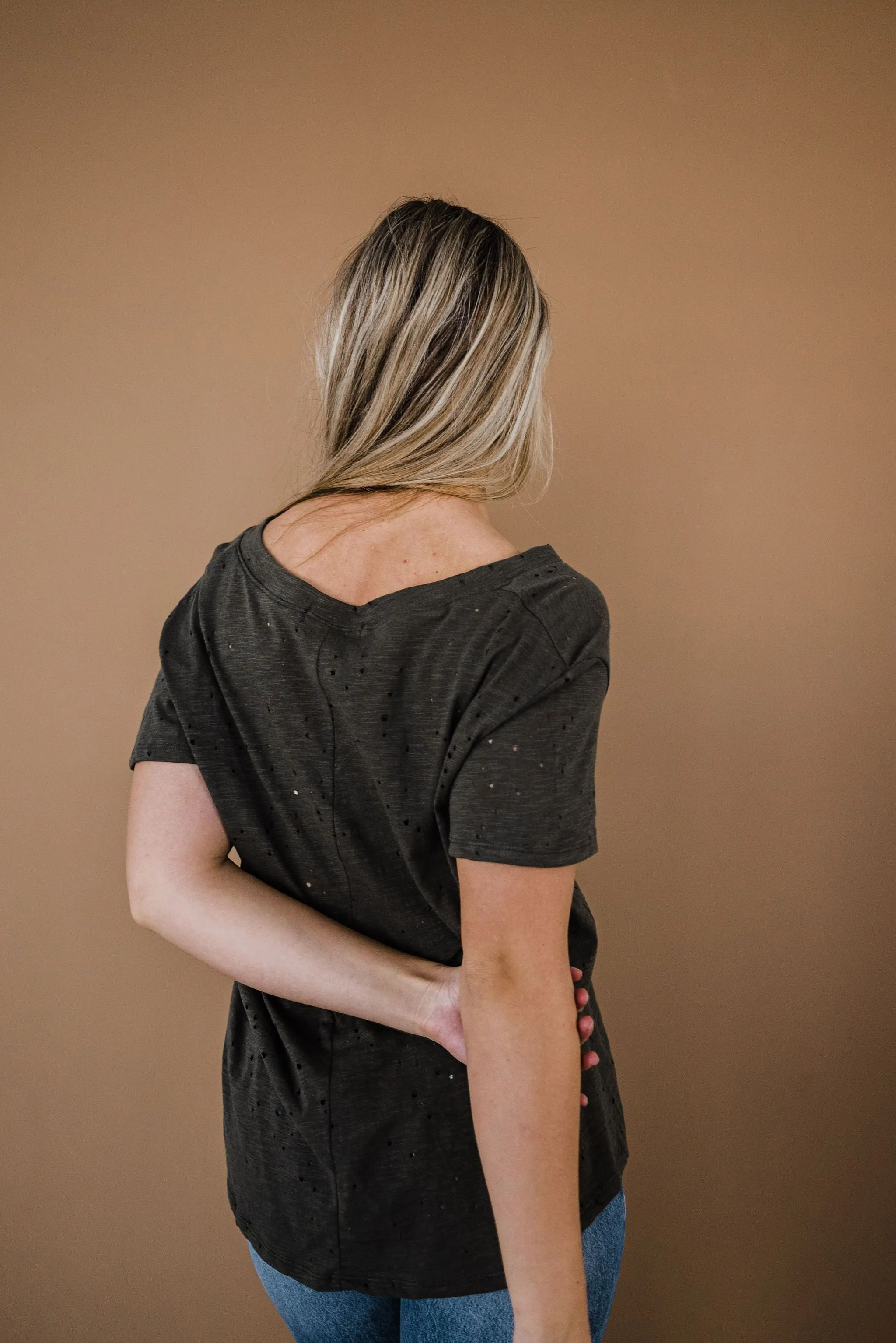 Distressed Boyfriend Tee - Black