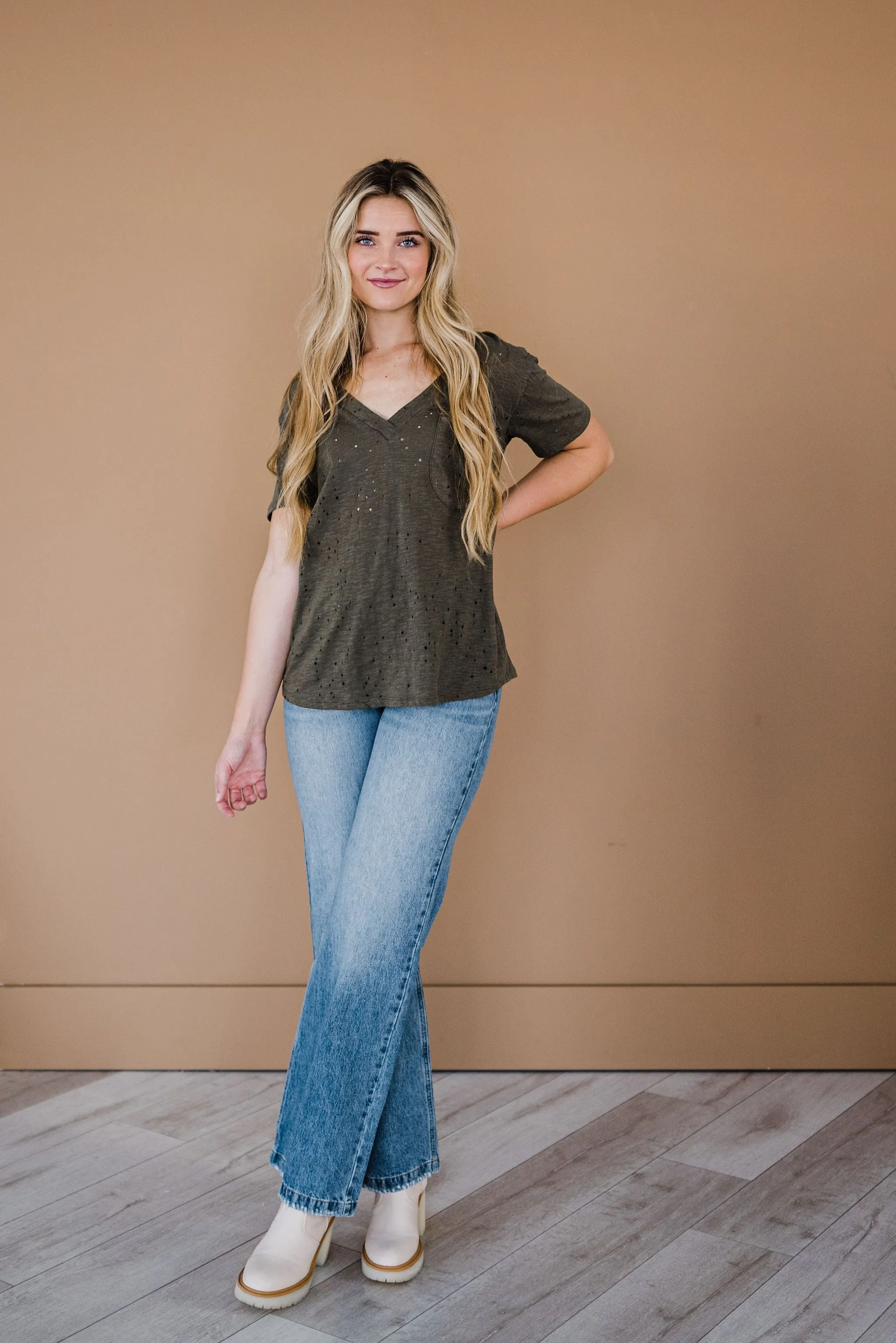 Distressed Boyfriend Tee - Black