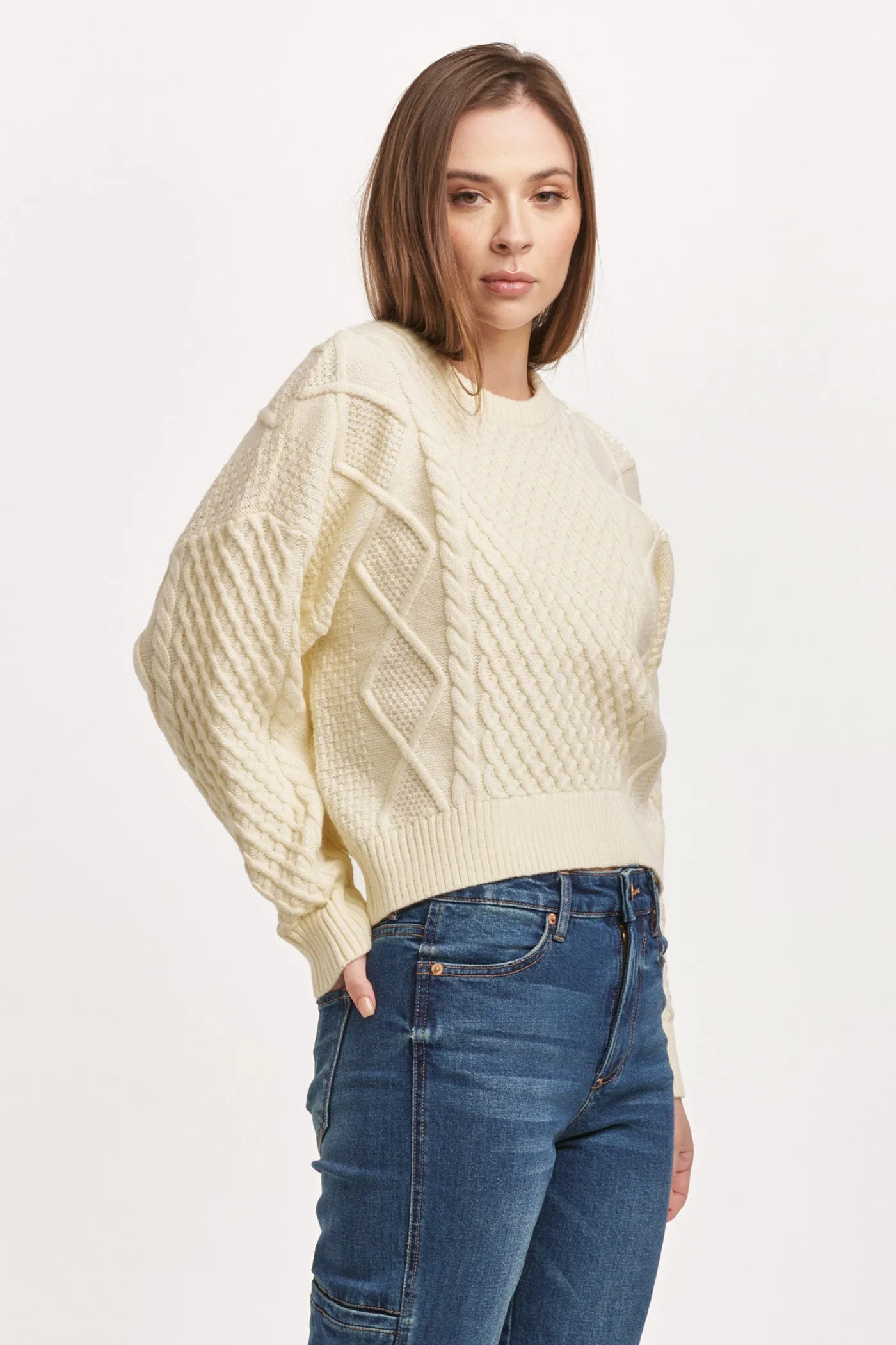 HOLDEN CREW NECK LONG SLEEVE RELAXED FIT SWEATER CREAM