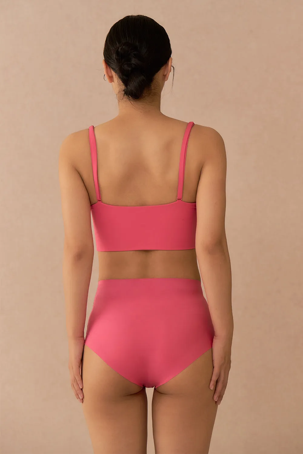 挺波馬甲內衣<br>ESSENTIAL FULL COVERAGE BRA